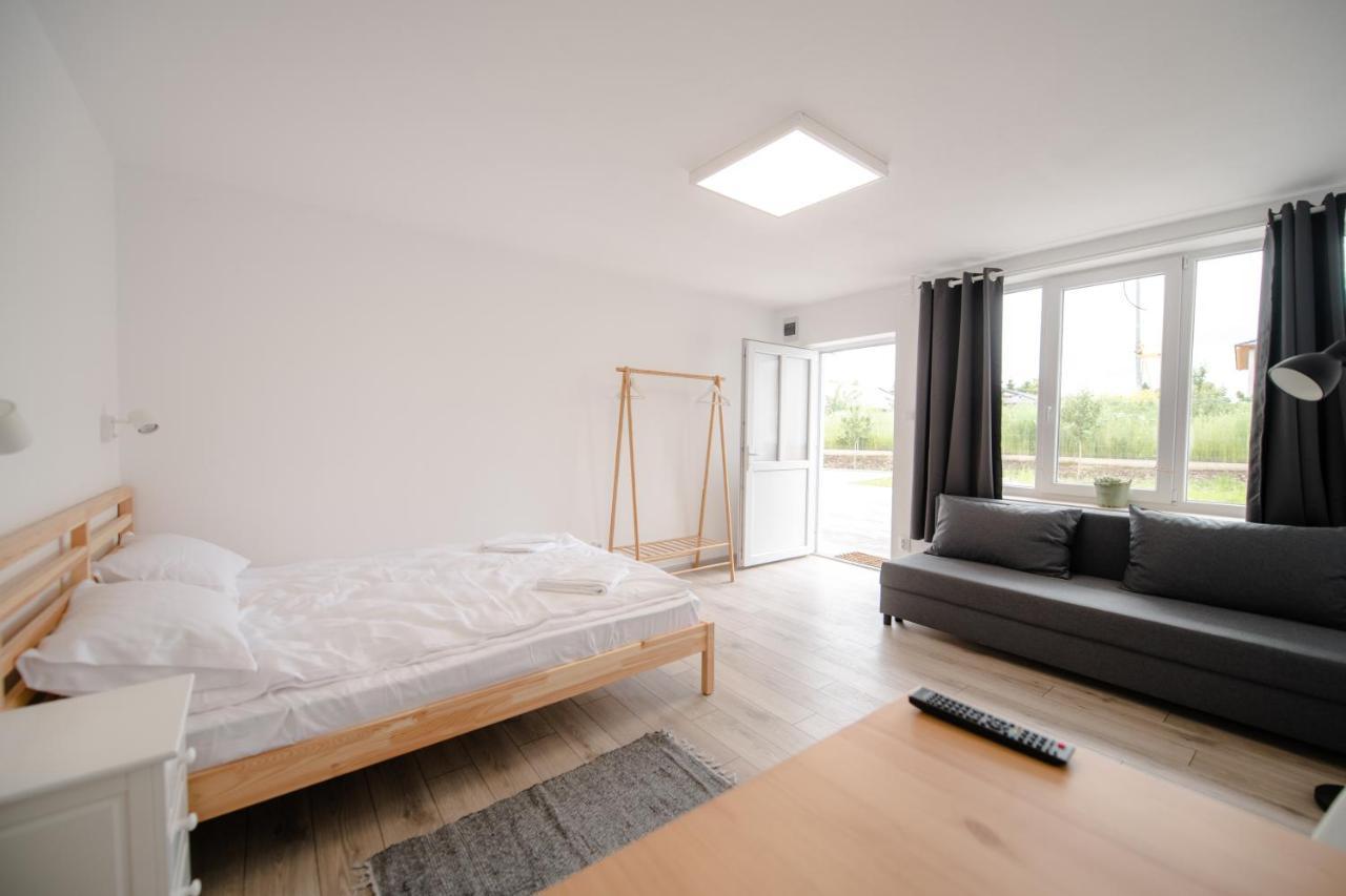 Pixel Guesthouse Tirgu Secuiesc Exterior photo
